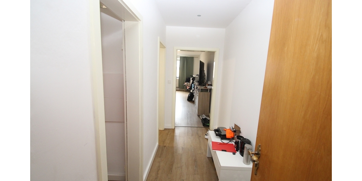 13_EG_hinten_Flur02